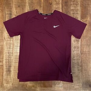 Nike Breathe Tailwind Shirt